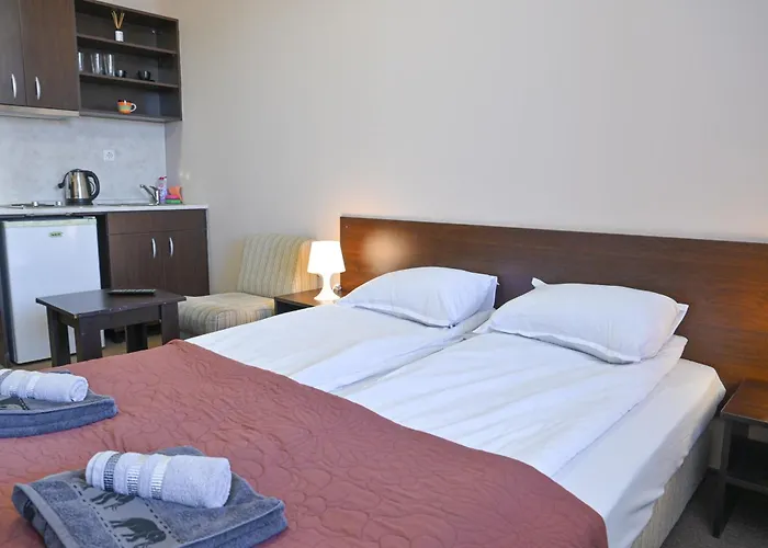 公寓 Cozy Riverside In Maria Antoaneta Residence, By Flat Manаger 班斯科